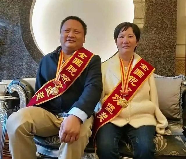 【感動中國】沒腳走出致富路 無手繡出幸福花  張順東、李國秀夫婦